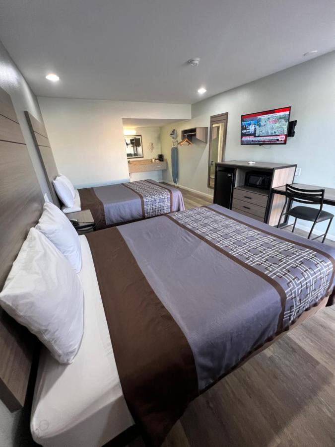Continental Inn And Suites Nacogdoches Tx Sfa University Downtown Ngoại thất bức ảnh