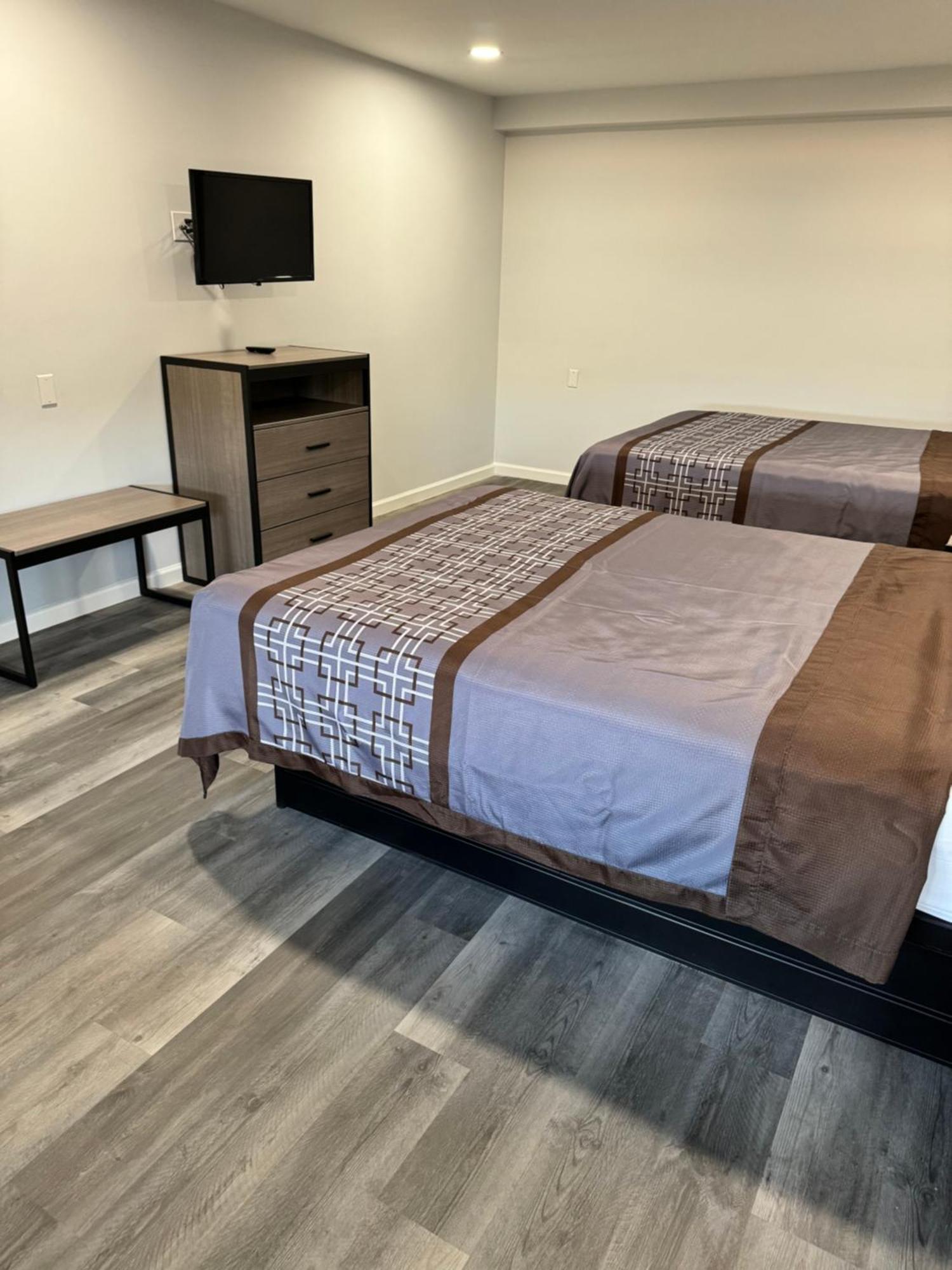 Continental Inn And Suites Nacogdoches Tx Sfa University Downtown Ngoại thất bức ảnh