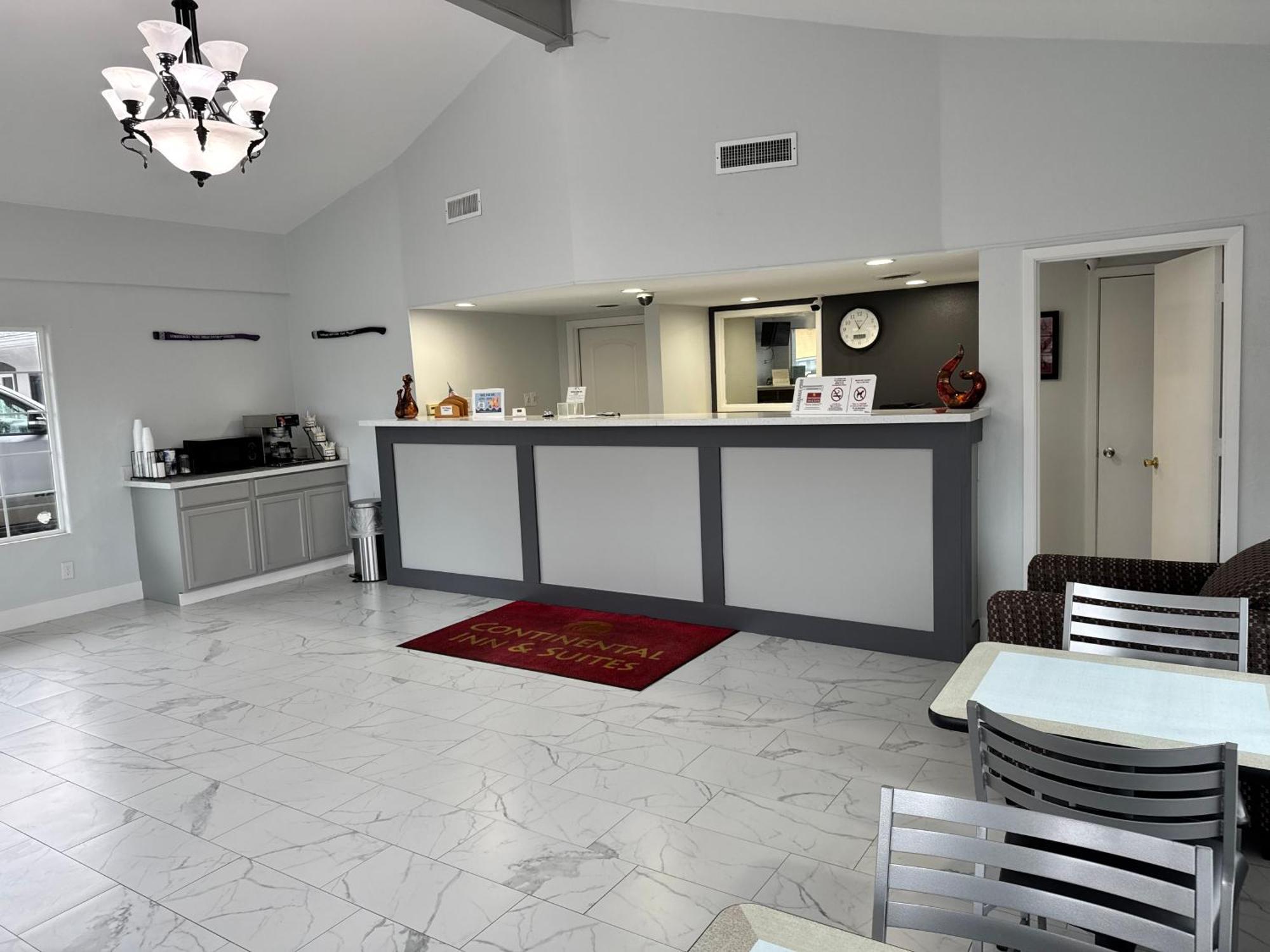 Continental Inn And Suites Nacogdoches Tx Sfa University Downtown Ngoại thất bức ảnh