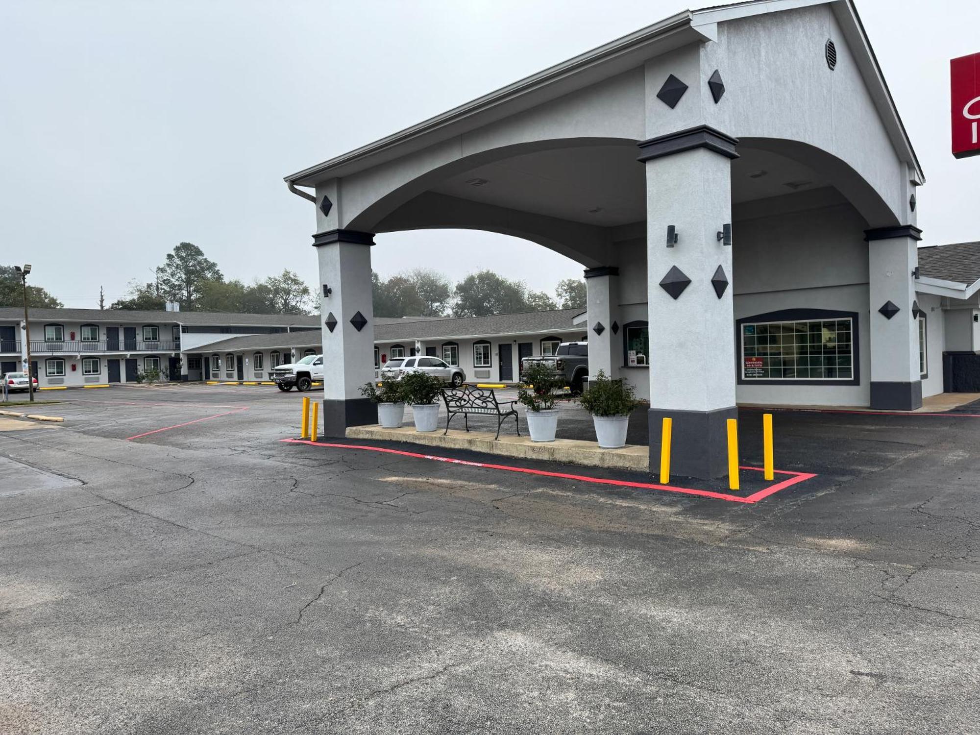 Continental Inn And Suites Nacogdoches Tx Sfa University Downtown Ngoại thất bức ảnh
