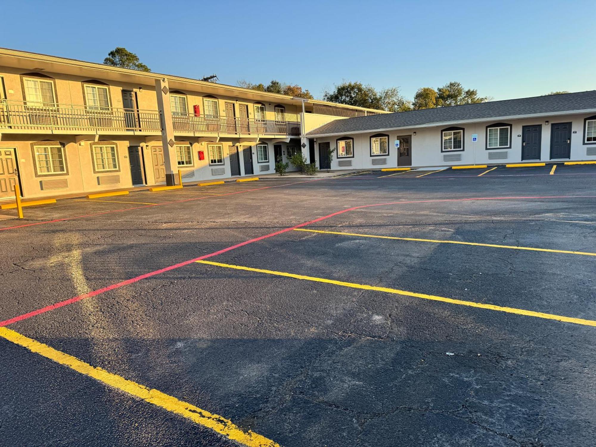 Continental Inn And Suites Nacogdoches Tx Sfa University Downtown Ngoại thất bức ảnh