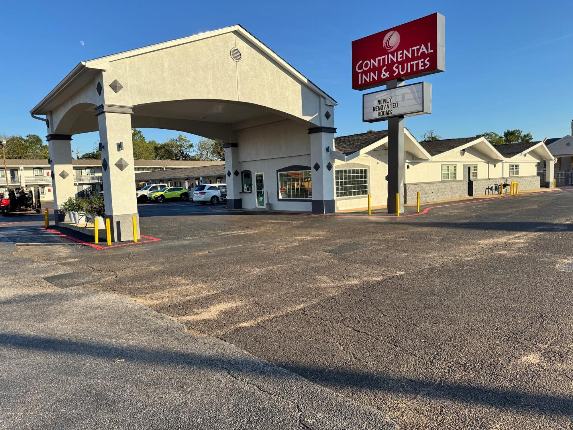Continental Inn And Suites Nacogdoches Tx Sfa University Downtown Ngoại thất bức ảnh