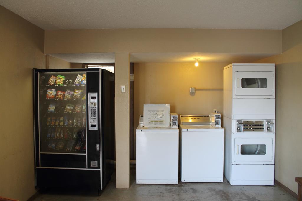 Continental Inn And Suites Nacogdoches Tx Sfa University Downtown Ngoại thất bức ảnh
